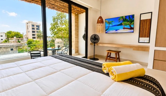 Cozy Studio steps from Coco Beach · Blanko Living