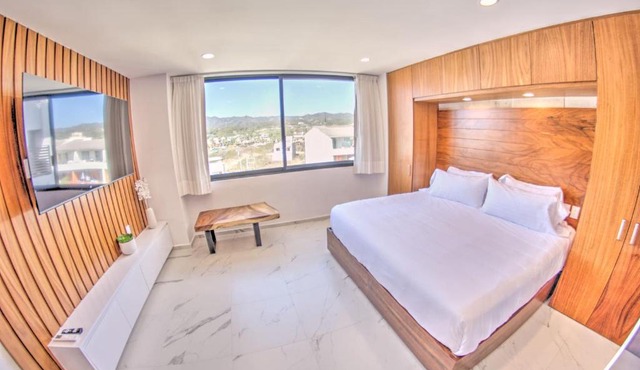 Cruz del Mar - Panoramic Rooftop Pool Views Near Marina