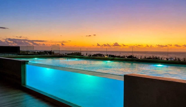 Cute Sea View Balcony Apartment · Musa del Carmen