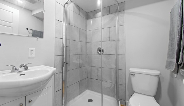 downtown location brand new unit#1 in Gatineau