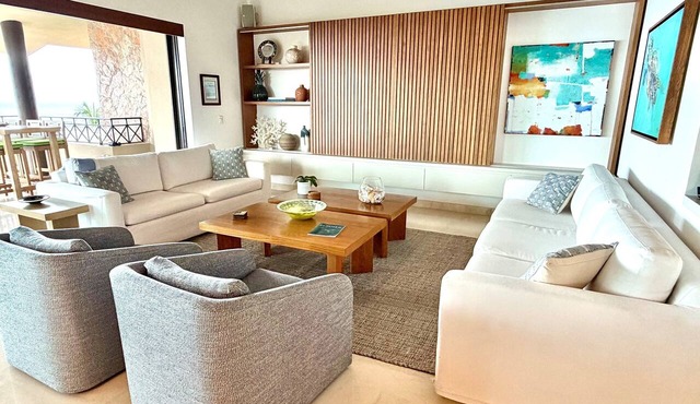 FRONT ROW PENTHOUSE - Amazing views - Premier/Cook/Golf Cart