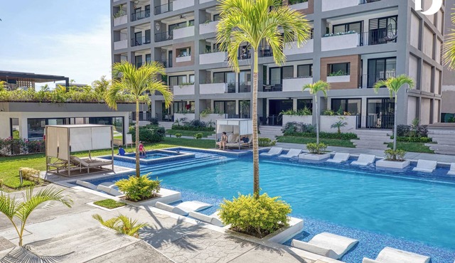 Ground Floor Poolside Apartment | Iyari · Duna R
