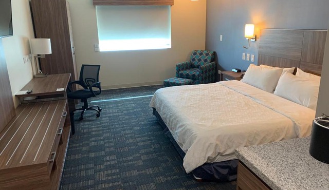 Holiday Inn Express & Suites Mexicali by IHG