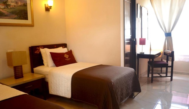 Hotel Aztlan