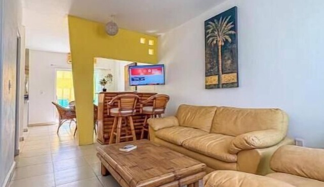 House for 8 | Swimming pool | 10 min. beach | WiFi | A/C
