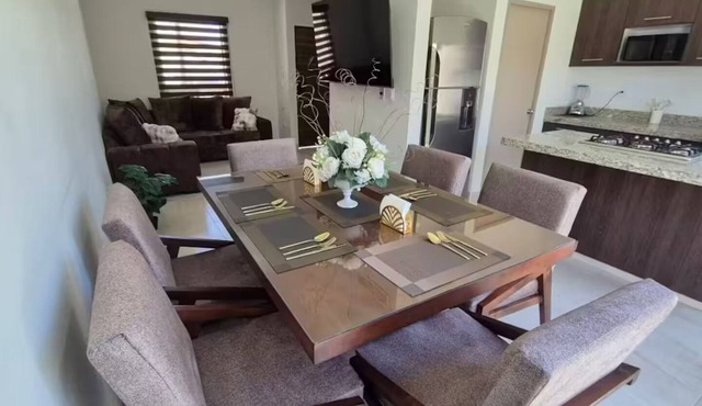 House in gated community 3 bedrooms kitchen. in Torreón