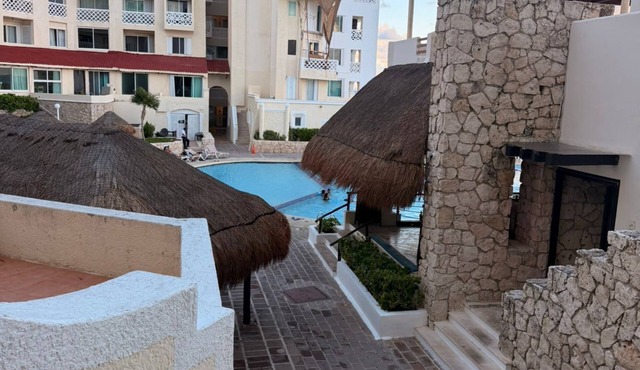 LUNA SUITE WITH BALCONY AND OCEAN VIEW IN HOTEL ZONE