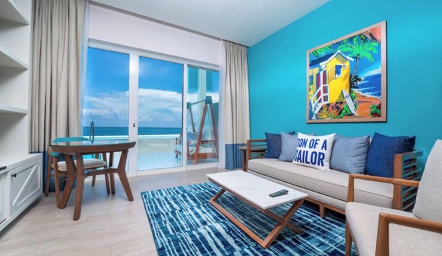 Luxurious Beachfront Suite, Private Terrace, ALL-INCLUSIVE - Adults Only