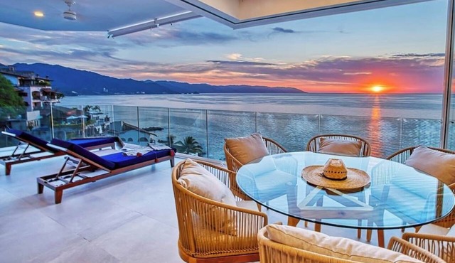 Luxurious Oceanfront Condo at Orchid