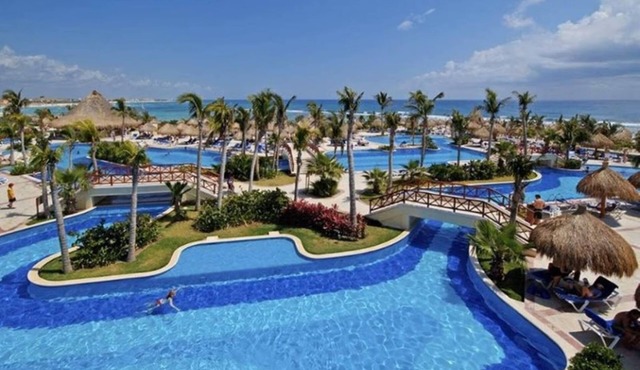 Luxurious Tulum Terrazas 2-bedroom Condominiuml