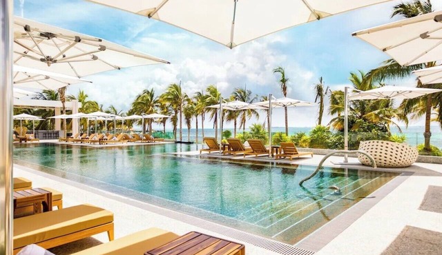 Luxury Adults-Only Oceanfront 1-Bedroom