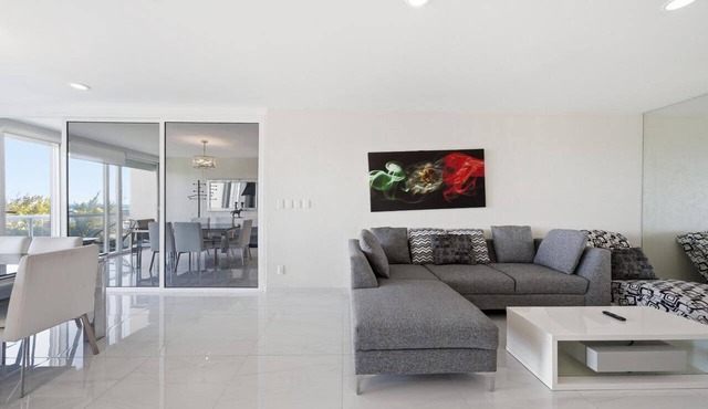 Luxury Beachfront Apartment 3 Bedrooms, Spectacular Viewx