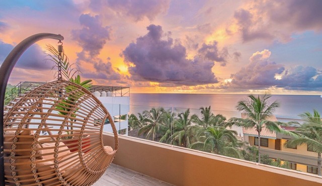 Luxury Beachfront 3 Bedroom Dual Unit with Ocean View