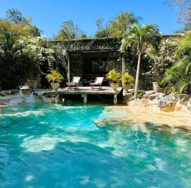 Luxury Jungle villa with cenote pool near Tulum