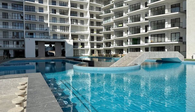Luxury marina-front and beachfront By GPS
