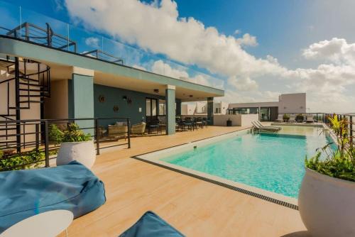 Luxury Penthouses w Rooftop Pool & Beach Access