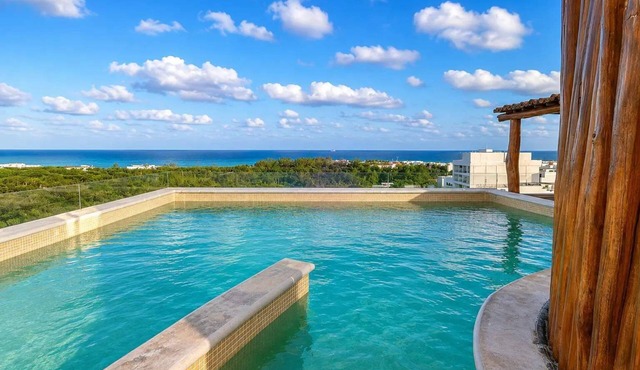 Modern 5th Ave Studio Steps to Beach · Blanko 54