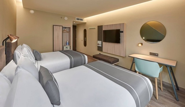 Modern Double Room Ensenada Wine Country Nearby | Breakfast in Ensenada