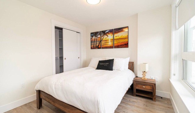 Modern North End 1BD Suite w/Gym, On-Site Cinema & Workspace in Halifax