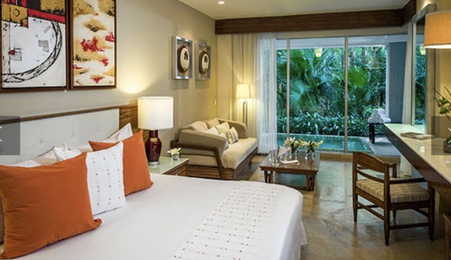 THE GRAND BLISS ONE BEDROOM SUITE