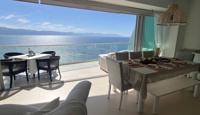 Newly remodel! Stunning Oceanfront High-Rise Condo With Breathtaking Views!