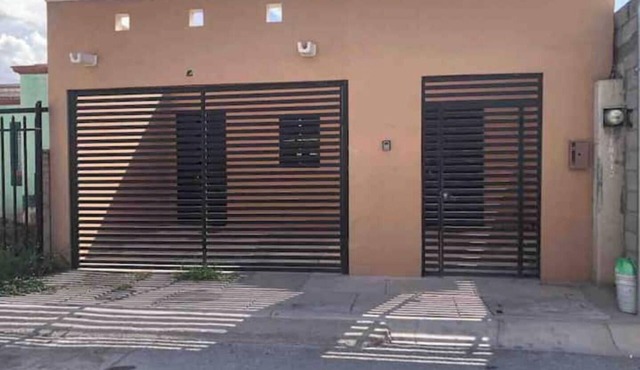 Nice house two bedrooms one floor garage Wifi in Chihuahua
