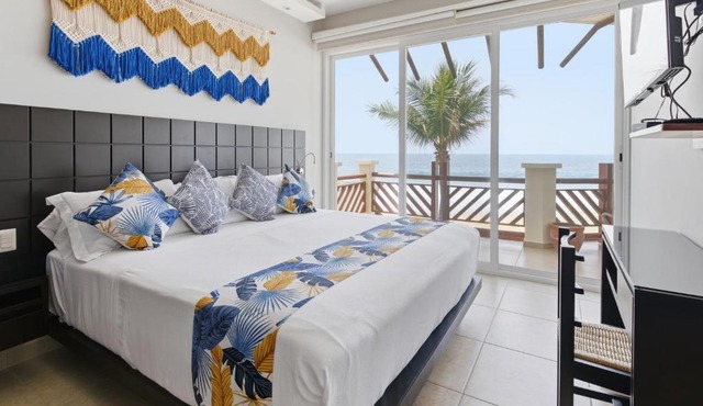 Oceanfront Apartments Vivo Resorts Puerto Escondido