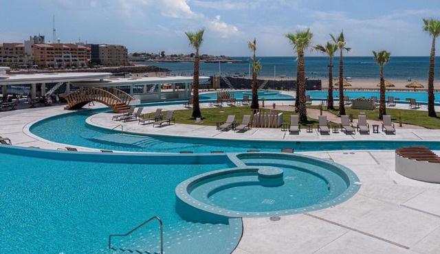 Oceanfront Destination for Luxury and Beauty