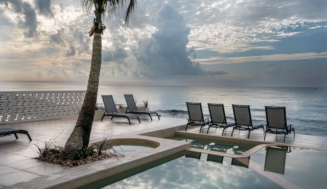 Oceanfront Home w/private pool!