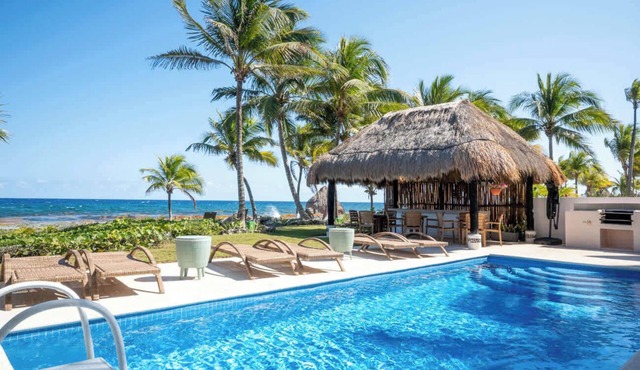 Oceanview Condo with Private Balcony & Wi-Fi