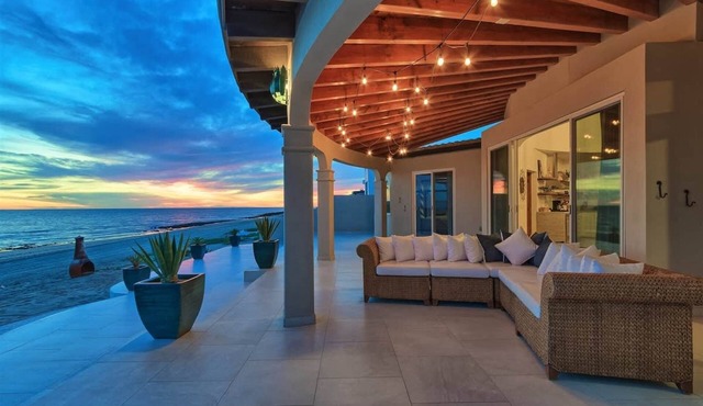 One of a Kind Beachfront Home Estrella del Mar