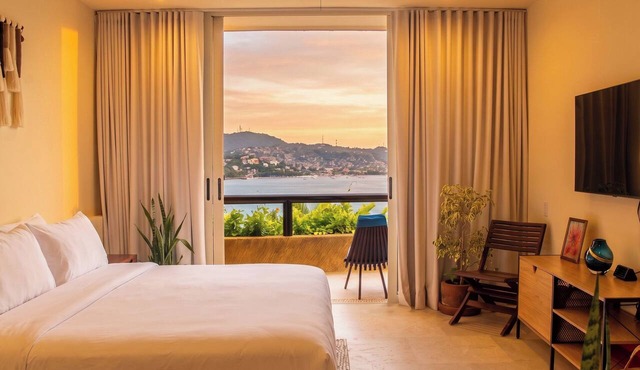 Panoramic Bay Views, Jacuzzi & Infinity Pool in Zihuatanejo