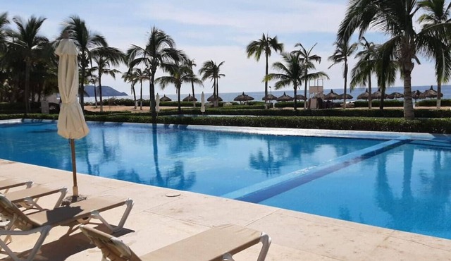 Peninsula Charming and luxury apartment on the beach, with beautiful ocean view