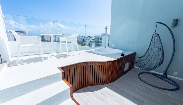Penthouse w/Private Terrace & Tub | Rooftop Pool | Near Beach