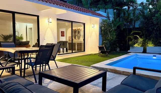 Playacar Beach Villa - Just Steps from the Beach - Sleeps 12