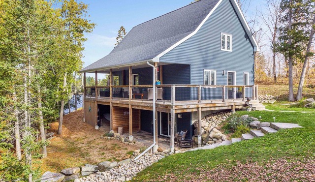 Private Lakefront Cottage on Whitestone Lake - Pet Friendly! in Whitestone