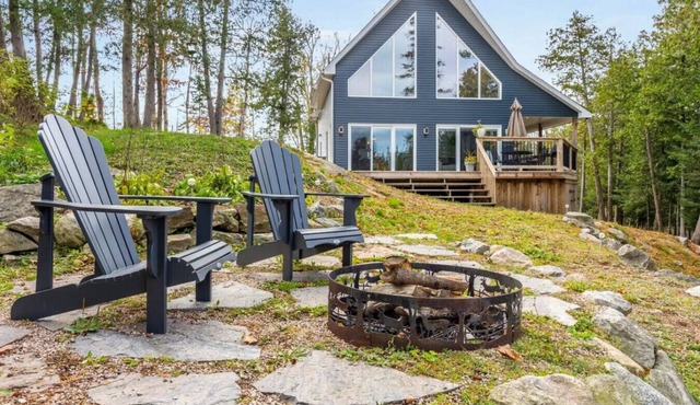 Private Whitestone Lake Lakefront Rental Cottage in Whitestone