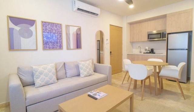 Rooftop Sea Views & Infinity Pool |4 Units w/Kitchen, Close to Playa Main Beach