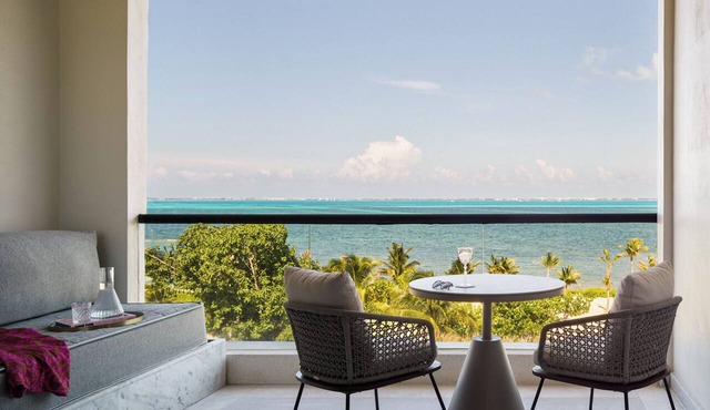Rooftop Soaking Tubs and Beachfront Family Fun Await