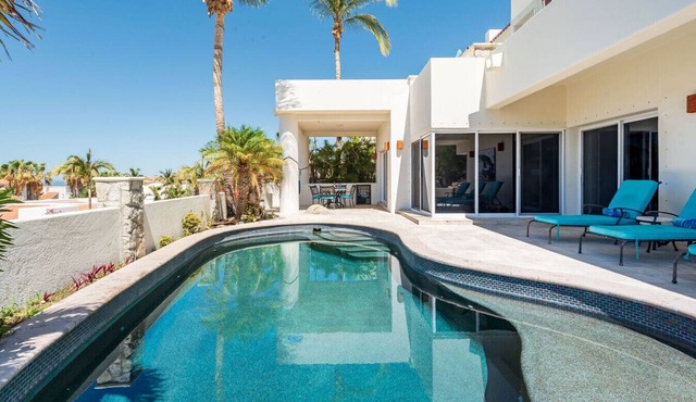 Saltwater Pool Private Villa: Views, Resort Access