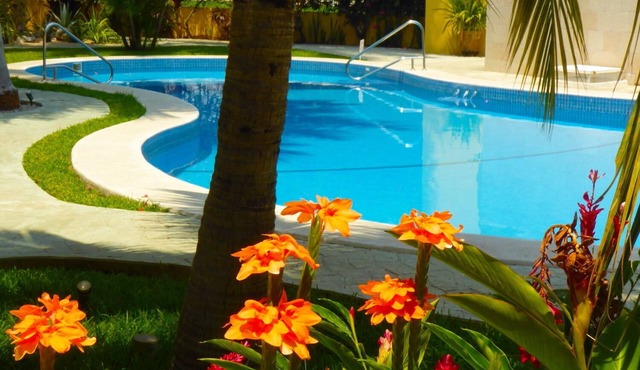 Santa Cruz, Huatulco - Stylish & Cozy Condo, Minutes From The Beach & Marina