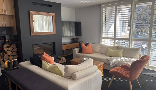 Snowman 3 Luxury stay Central Village & Parking. in Thredbo