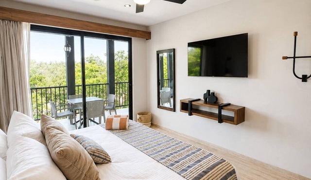 Spacious 3-bedroom condominium in Tuk Tulum, ideal for families or small groups seeking comfort, privacy, and strong amenities. Enjoy a private balcony plus access to rooftop pools, paddle court, and underground parking in a great Tulum location.