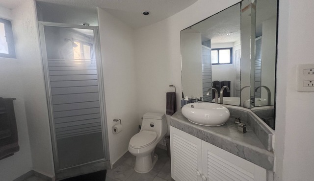 Spacious Cancún Villa for 8 Guests with Lagoon Views and Private Pool