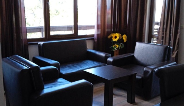 SPACIOUS TWO BEDROOM APARTMENT WITH MOUNTAIN VIEW in Bansko