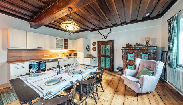 Strauss Suite | Kitchen | Parking | Garden in Altaussee
