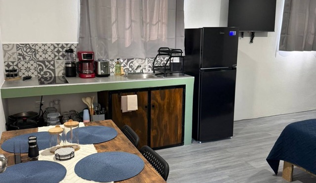Studio Sofia, a few steps from 88 Blue Flag Beach, (pets allowed).