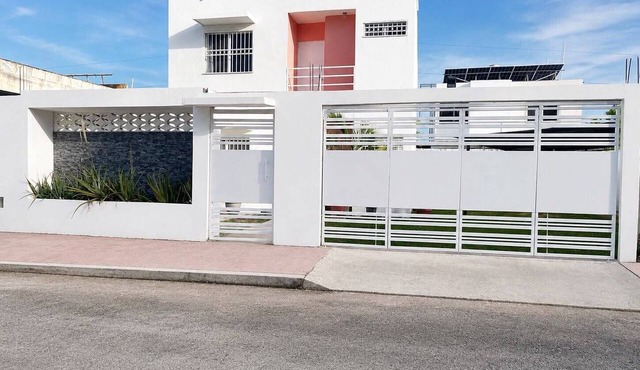 The House in the Southeast/Covered Parking/Family Home