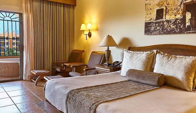 The Royal Haciendas Resort & Spa - 2 BR Suite!