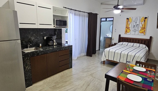 Upscale Loft with private terrace near the Restaurants Mall & Tajamar Waterfront